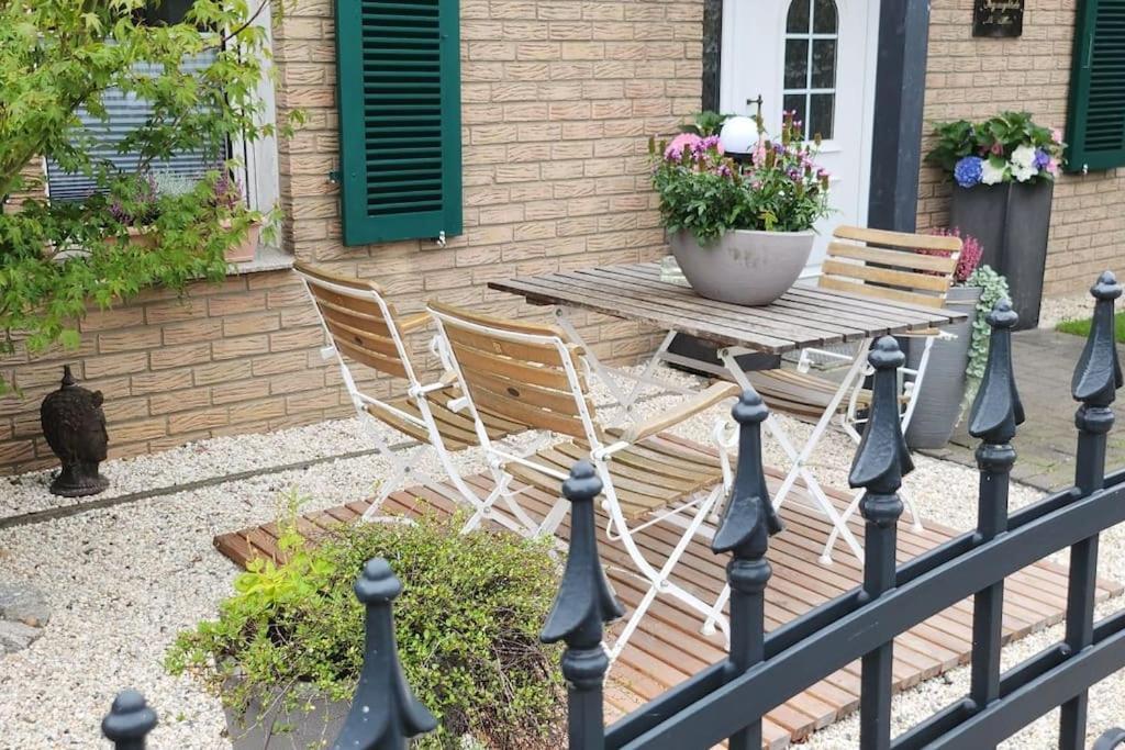 A La Maison Bielefeld City Nah Esterno foto